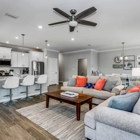 The Cordgrass Coastal Retreat Vila